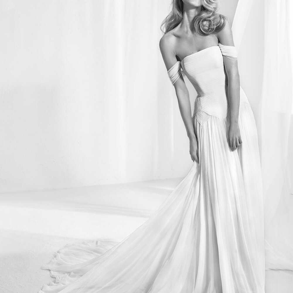 Pronovias Rabat Wedding Gown Size 12 NEW